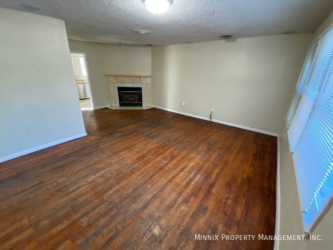 Photo - 3007 32nd St