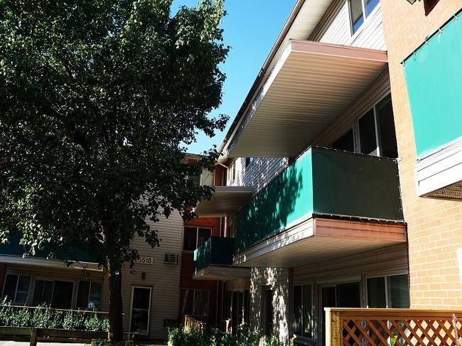 Riverdale Village Apartments
