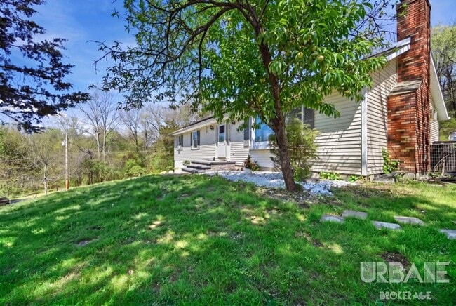 Photo - Stunning Mid Century American Ranch