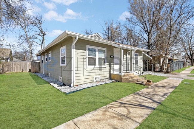 Photo - 1731 Morris St