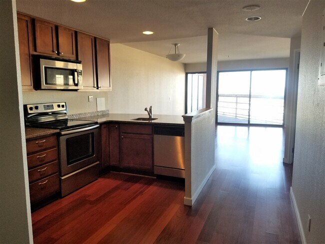 Photo - 100 Park Ave W Unit 803