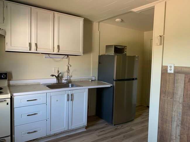 2 Kitchen - 52 W Main St Unit 2E
