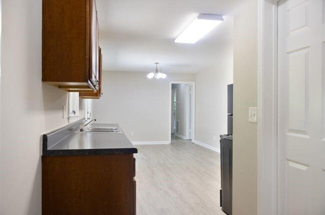 Photo - 130 Rosewood Dr