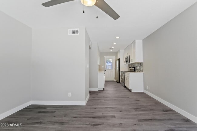 Photo - 35 W Medlock Dr Unidad 2