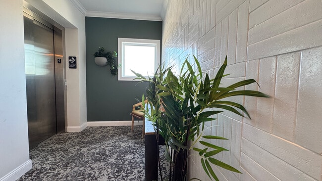 Vestíbulo del ascensor - 4281 Washington St Unidad 4281 Washington St #4C