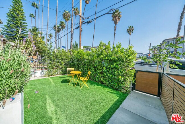 Photo - 201 S Westlake Ave Townhome