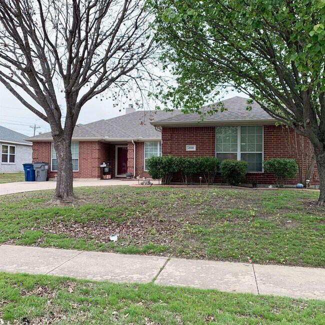 Building Photo - 208 N Rolling Meadow Dr