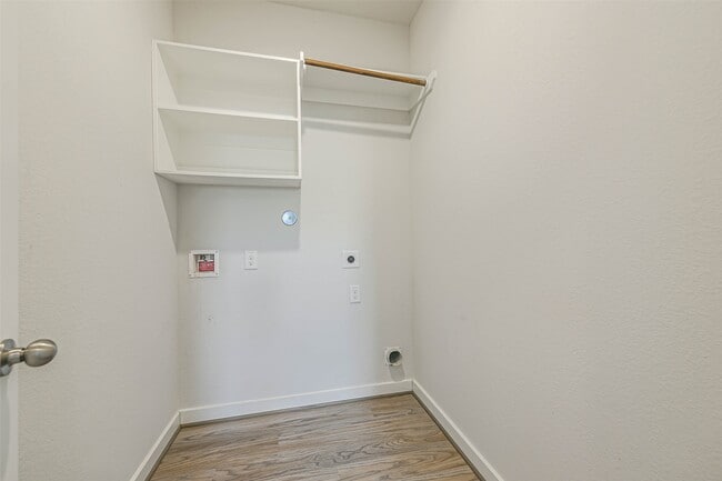 Building Photo - 16911 Lagos Ln