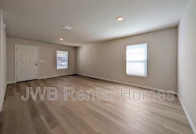 Photo - 1442 E 27th St