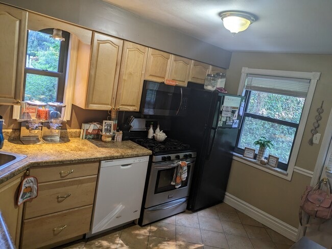 Photo - 235 Frankfort Ave