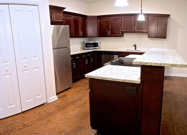 Photo - 99 Pine Street