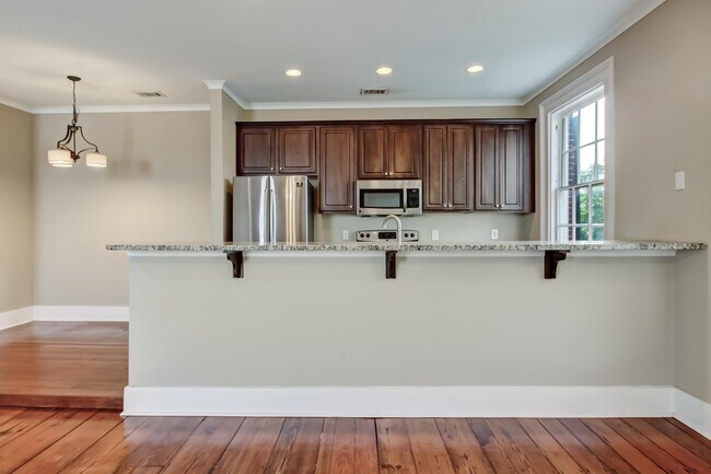 Photo - 109 E Oglethorpe Ave