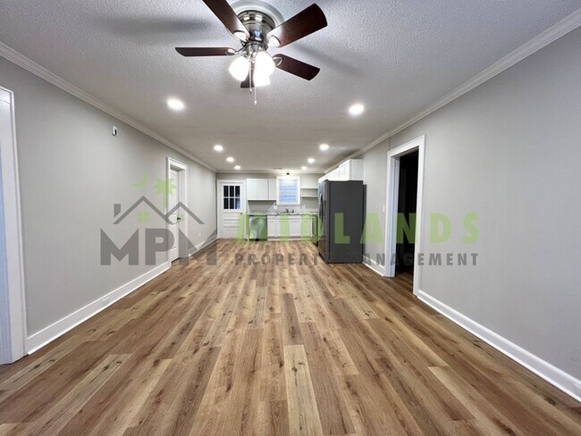 Photo - 1348 Ramblin Rd