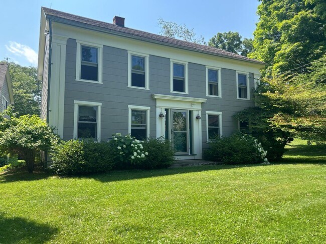 Photo - 163 E Street