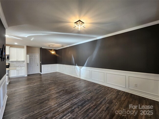 Photo - 326 Sadie Dr