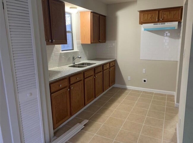 Photo - 324 Delaware St Unit A