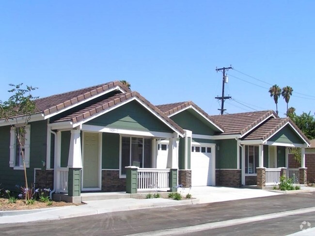 Building Photo - Raincross Cottages Rental