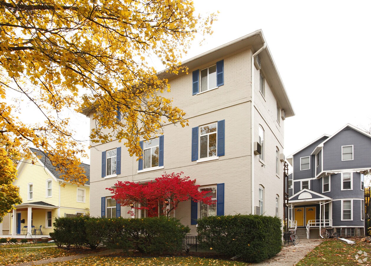 Photo - Centennial House