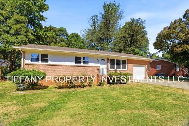 Photo - 616 Dixie Dr