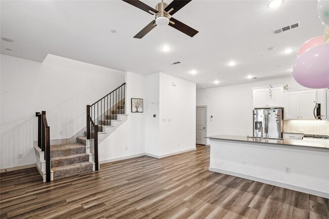 Photo - 6441 Iron Horse Blvd