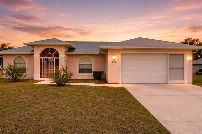 Building Photo - 219 Venetia Ave