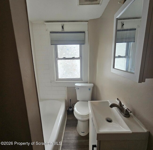 Photo - 609 S Valley Ave