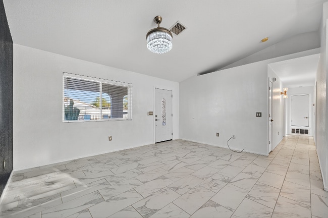 Photo - 571 S Burgess Ave