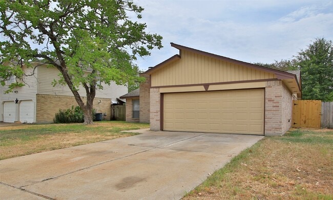 Building Photo - 18711 Andalusian Dr