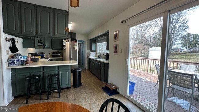 Photo - 228 Embleton Rd