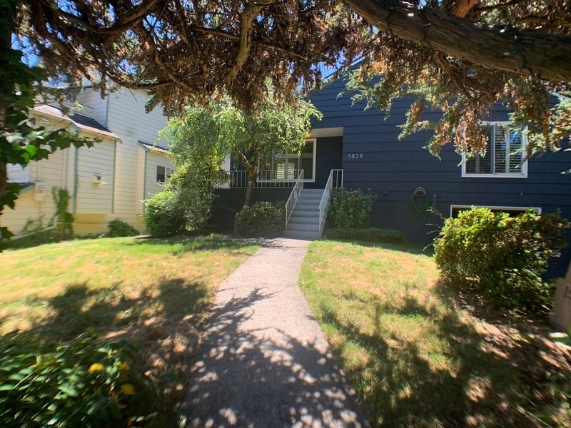 Photo - 3829 NE 95th St