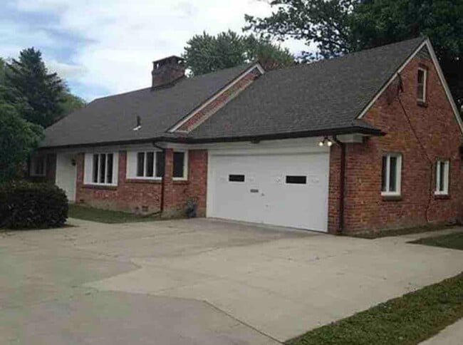 Building Photo - 3735 Heatherdowns Blvd