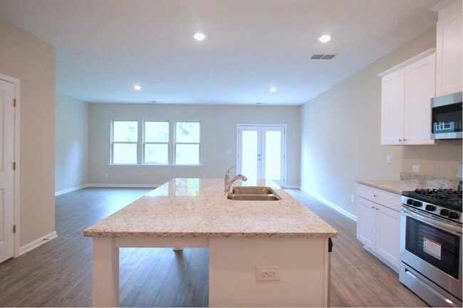 Photo - 6148 Lanier Harbor Lndg