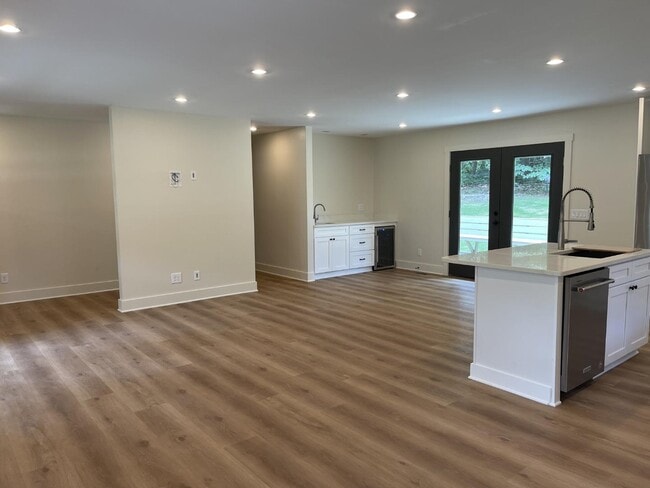 Photo - 712 E Magnolia Ave