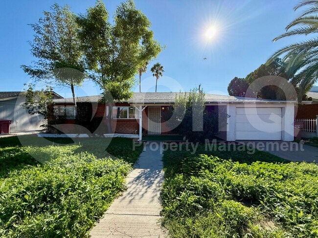 Photo - 8125 E Amelia Ave