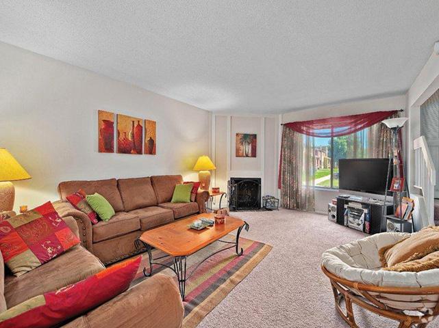 Living Room - Pebble Point