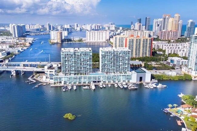 Building Photo - 400 Sunny Isles Blvd Unit 400 Sunny Isles Blvd  1819