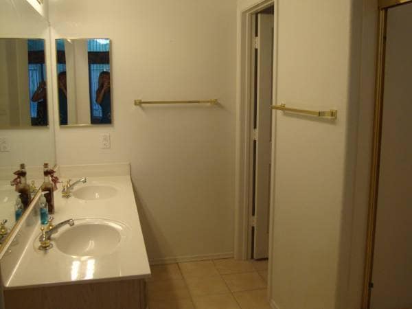 Photo - 15874 S 11th Pl