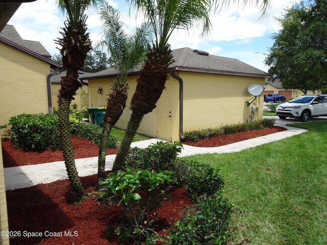 1120 Luminary Cir