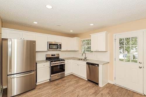 Photo - 2992 Knoll View Pl