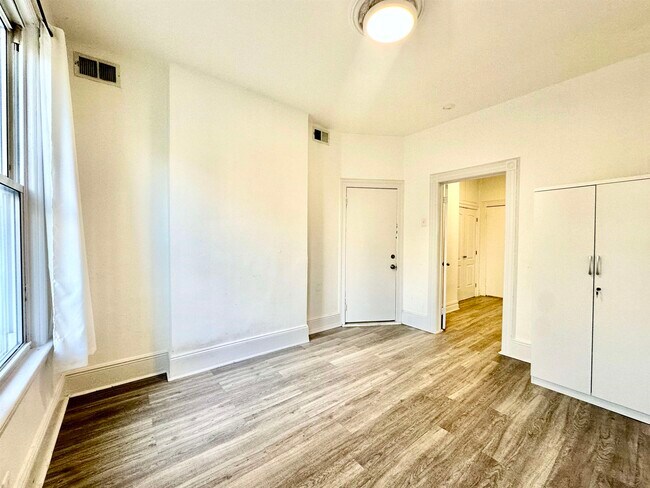 356 Liberty Ave Unit 2