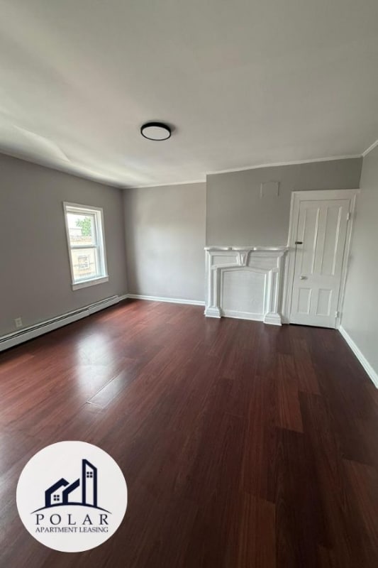 Building Photo - 315 E Jersey St Rental