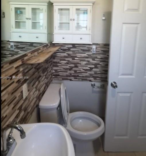 Photo - 2735 NW 28th St Unit 2735