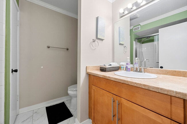 Building Photo - 23 Doranne Ct Unit 23 Rental