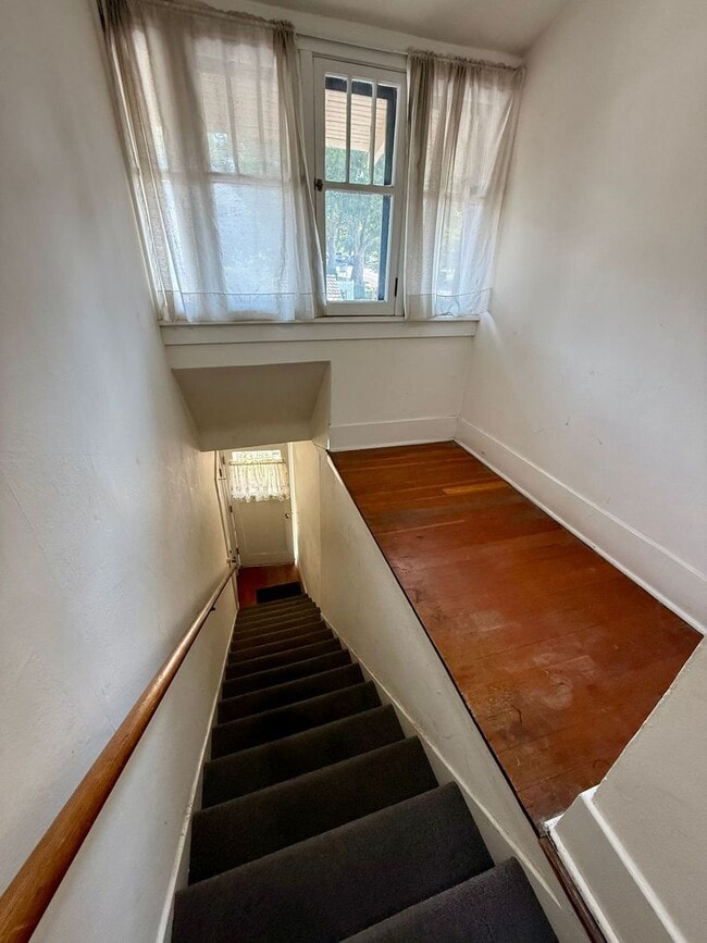 Photo - View of the River!  1-Bedroom in Lewiston Triplex -  Includes internet and utilities Unit Top Floor (3rd Floor)