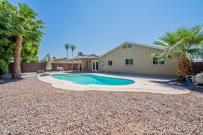 Photo - 4 bedroom home with private pool & solar