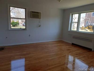 Photo - 20-30-30 146th St