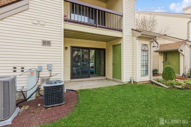 Photo - 705 Sunshine Ct