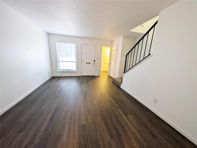 Photo - 3827 N Harvard Ave