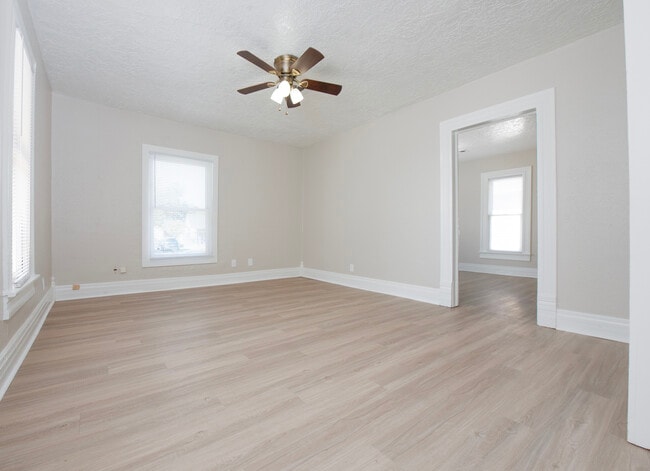 Photo - 422 E Eufaula St