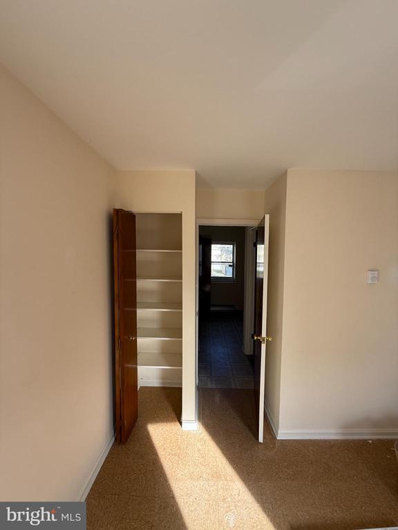 Photo - 48 W West St